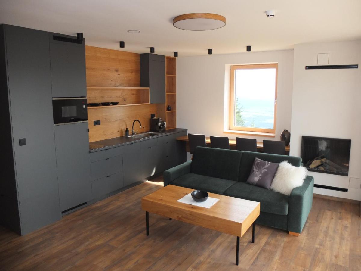 Apartman Maco - Strbske Pleso - Ovrucアパートメント エクステリア 写真