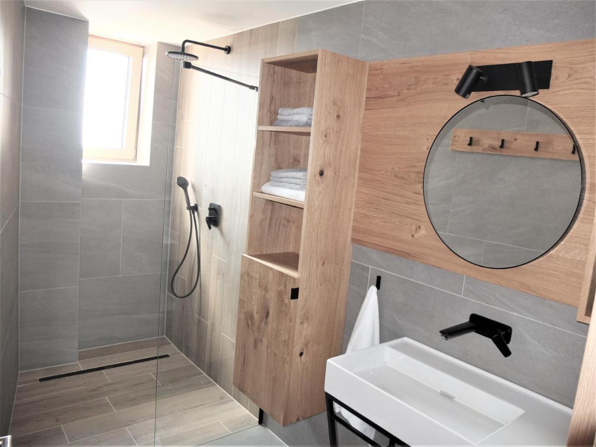 Apartman Maco - Strbske Pleso - Ovrucアパートメント エクステリア 写真